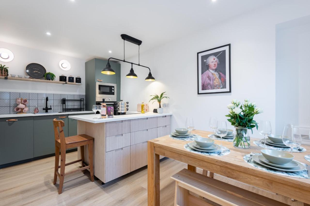 The Pinkish House - 4 Bed Home In The Town Centre Blairgowrie and Rattray Exterior photo